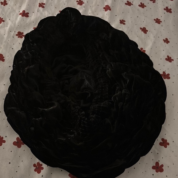 Black Velvet Scrunchie bonnet Cap - Picture 3 of 5